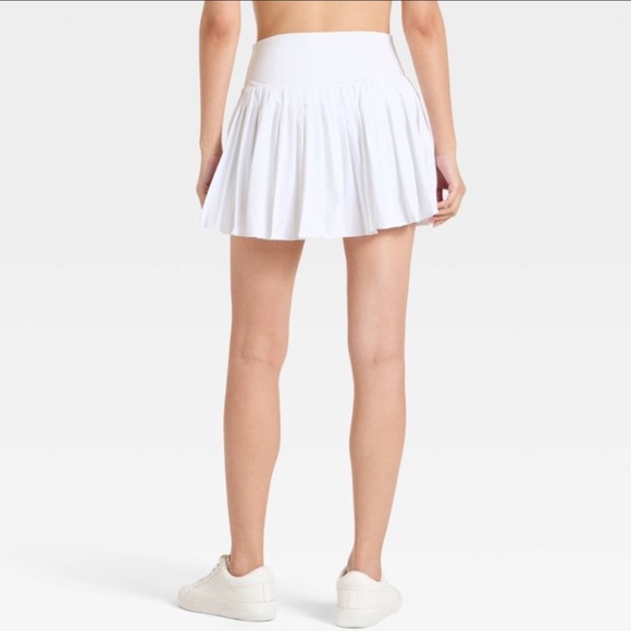 All in Motion White High-rise Pleated Moisture Skirt - Picture 8 of 16
